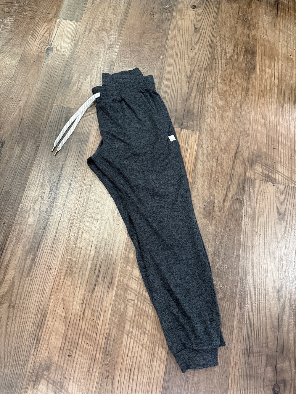 Vuori Women’s Charcoal Jogger Sweatpants - Dark Gray XS Like new!